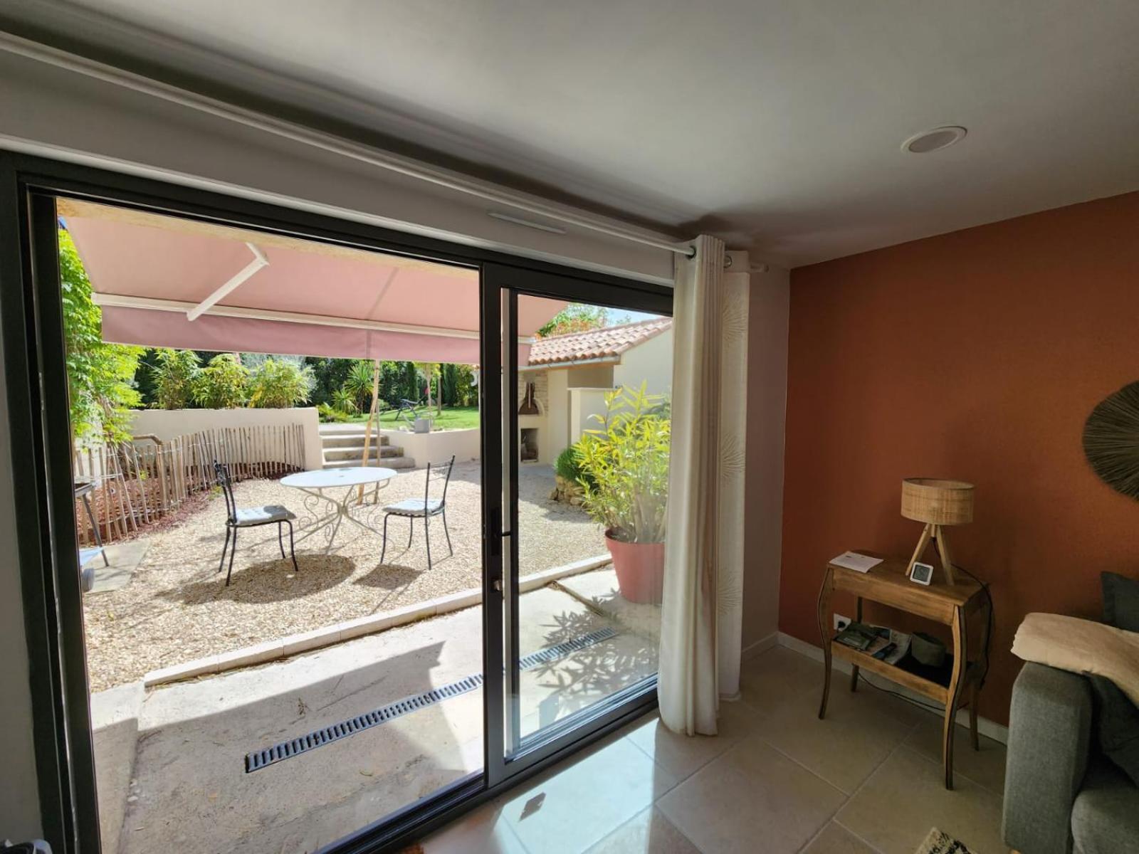 Myluberon-Appartement Au Pied Du Luberon Lauris Екстер'єр фото